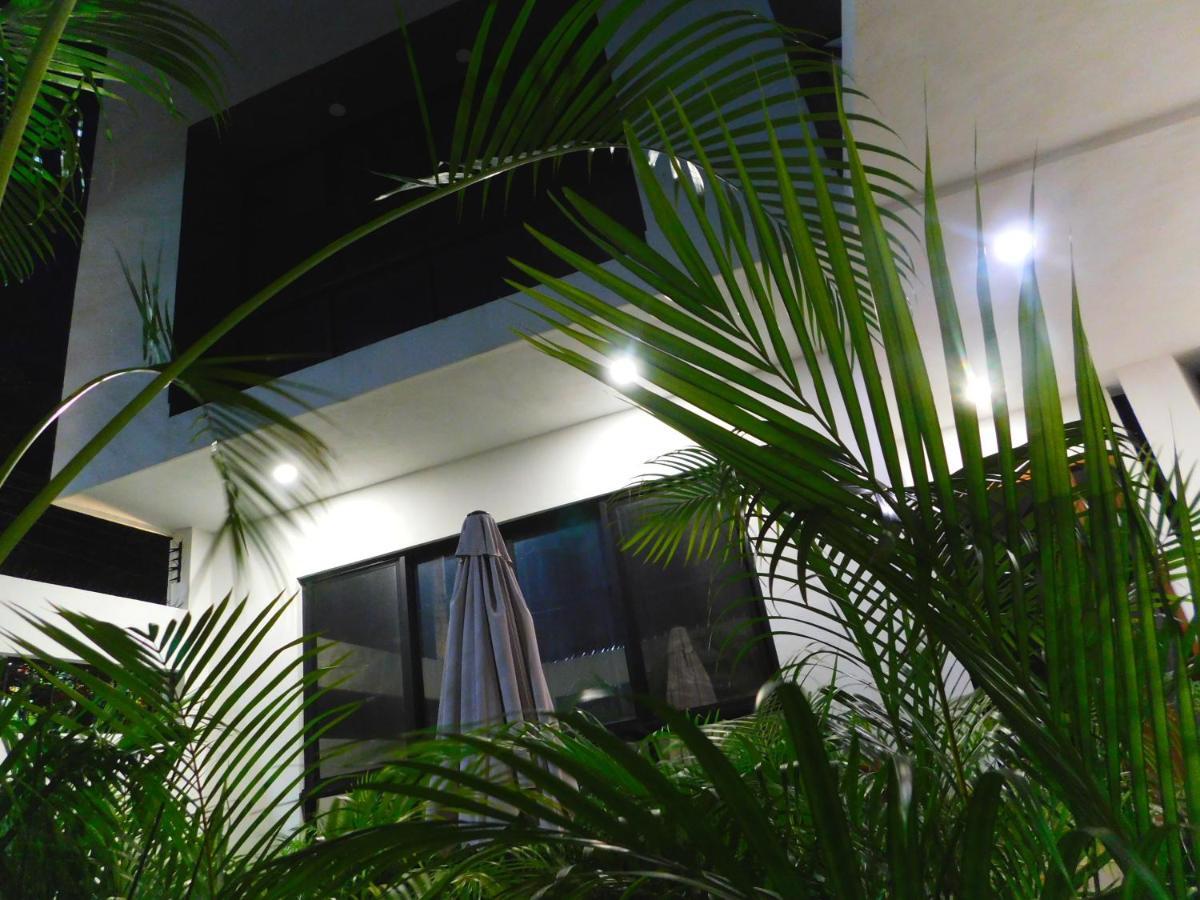Oasis Urban Retreat Apartment Канкун Екстериор снимка