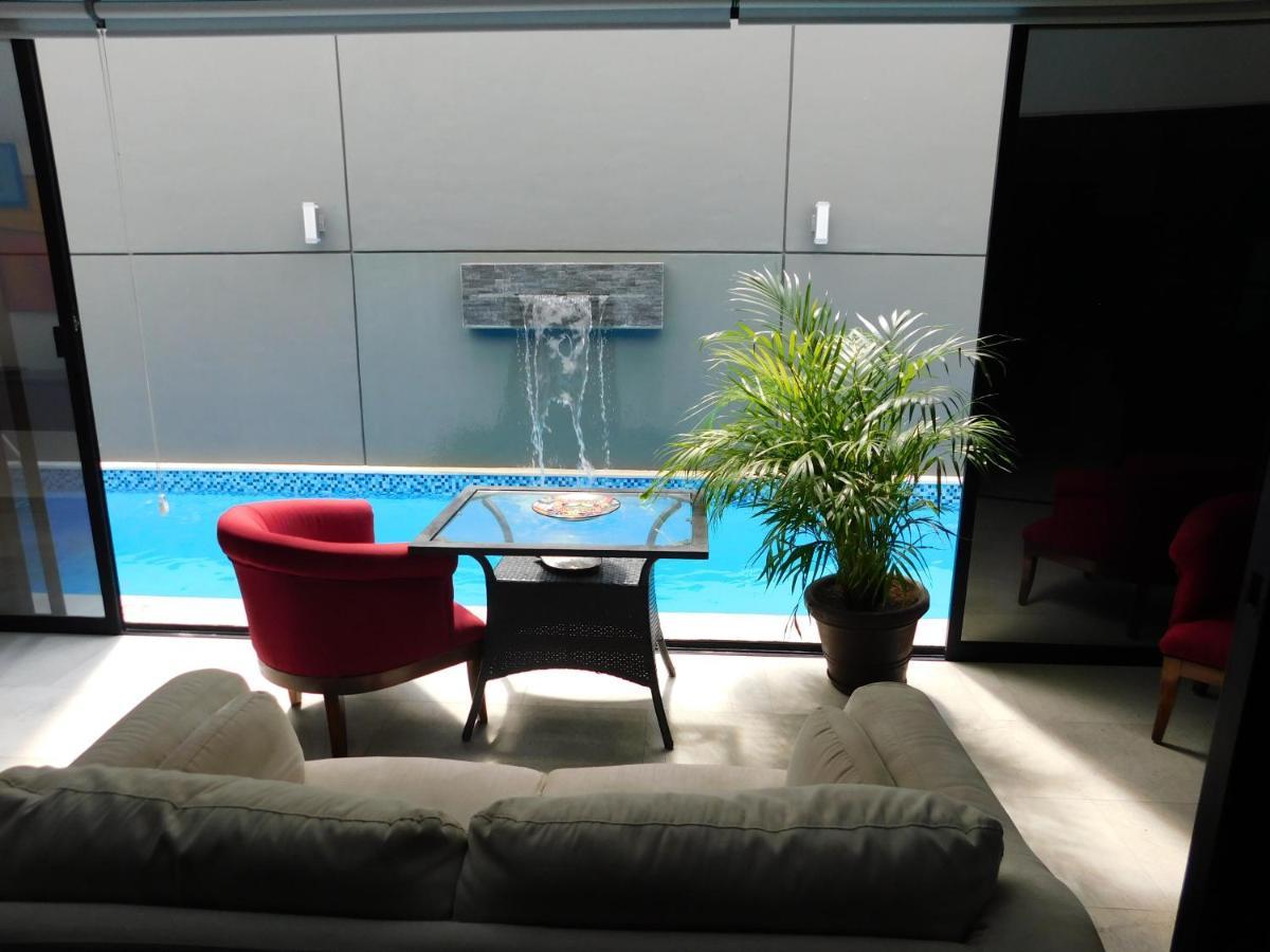 Oasis Urban Retreat Apartment Канкун Екстериор снимка